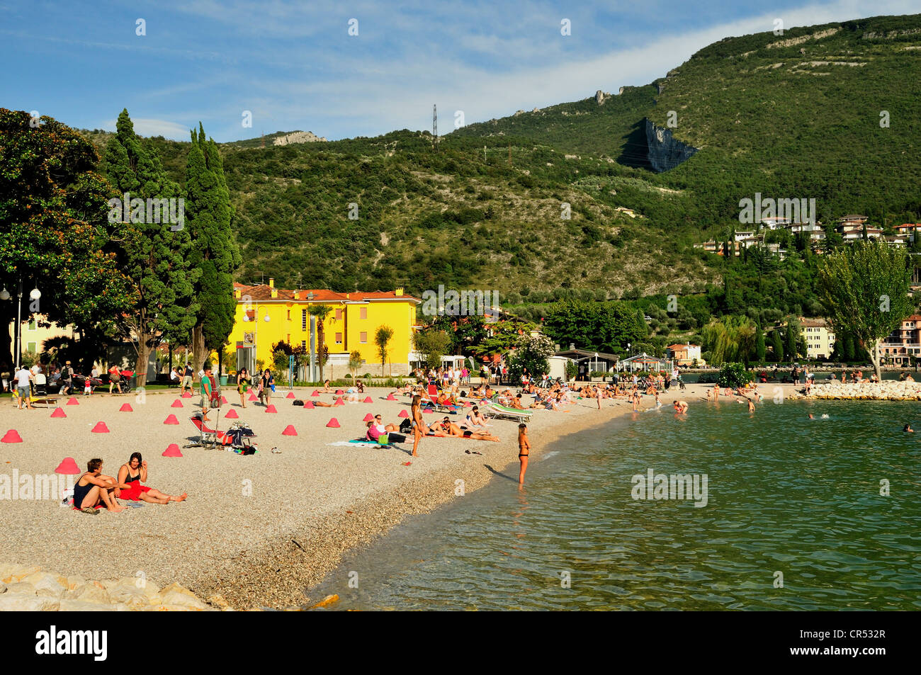 Plage de Riva del Garda, Lac de Garde, le Trentin, Italie, Europe Banque D'Images