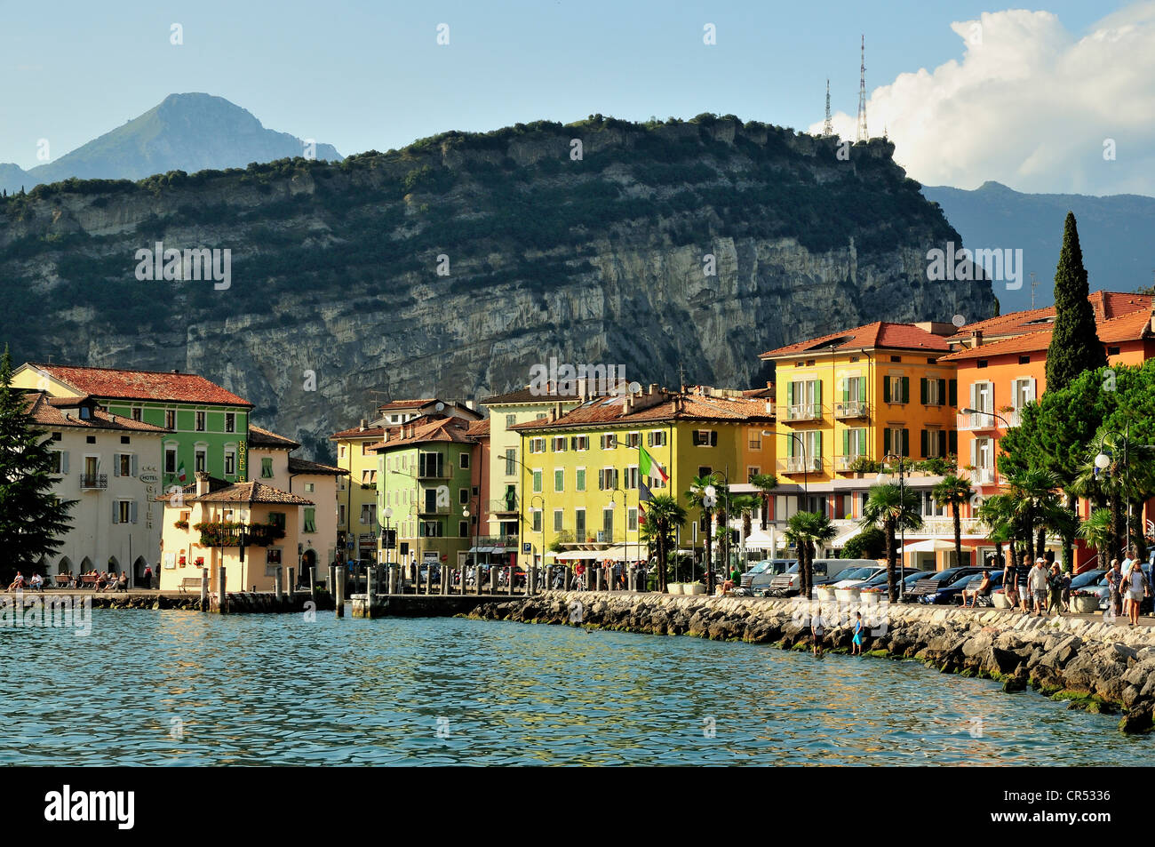 Village de Riva del Garda, Lac de Garde, le Trentin, Italie, Europe Banque D'Images
