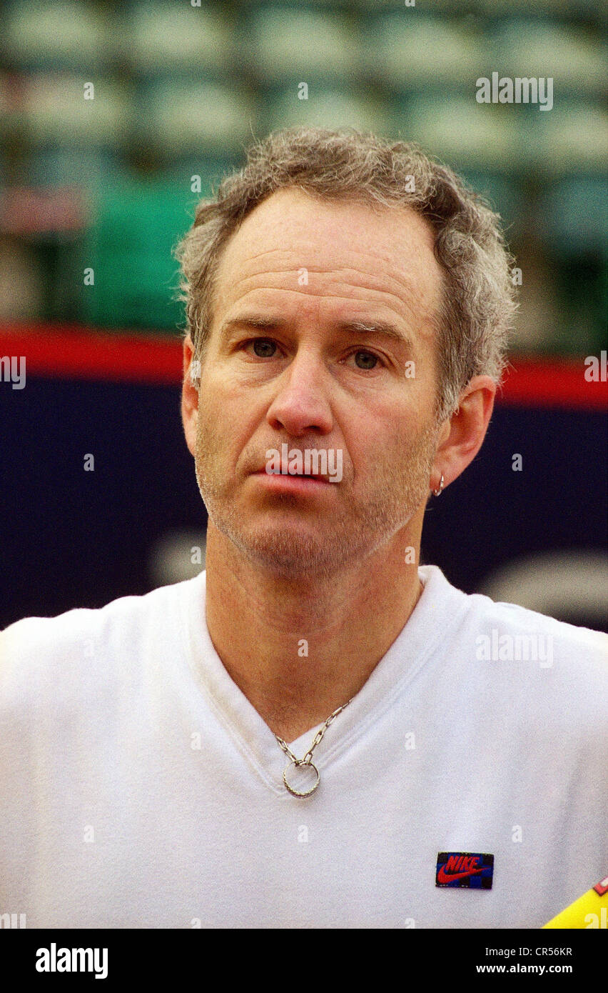McEnroe, John, * 16.2.1959, joueur de tennis américain, portrait, conférence de presse à l'occasion du match de spectacle Boris Becker verus McEnroe, Hambourg, mai 2003, Banque D'Images