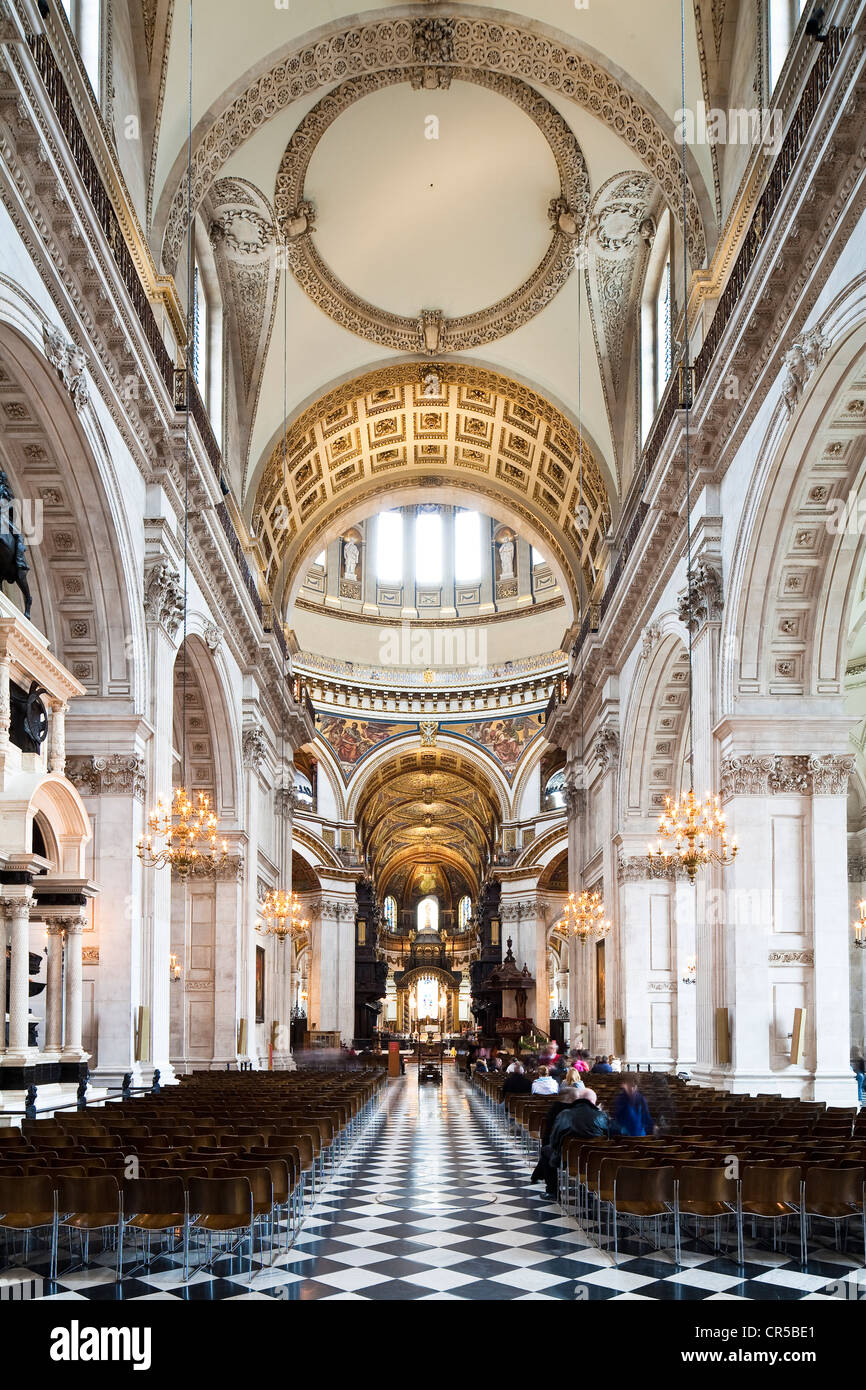 Royaume-uni, Londres, la ville, la Cathédrale St Paul atteints en 1710, la nef Banque D'Images