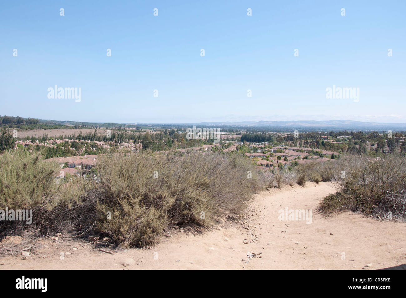 Chemin de randonnée dans un désert en Californie,USA Banque D'Images