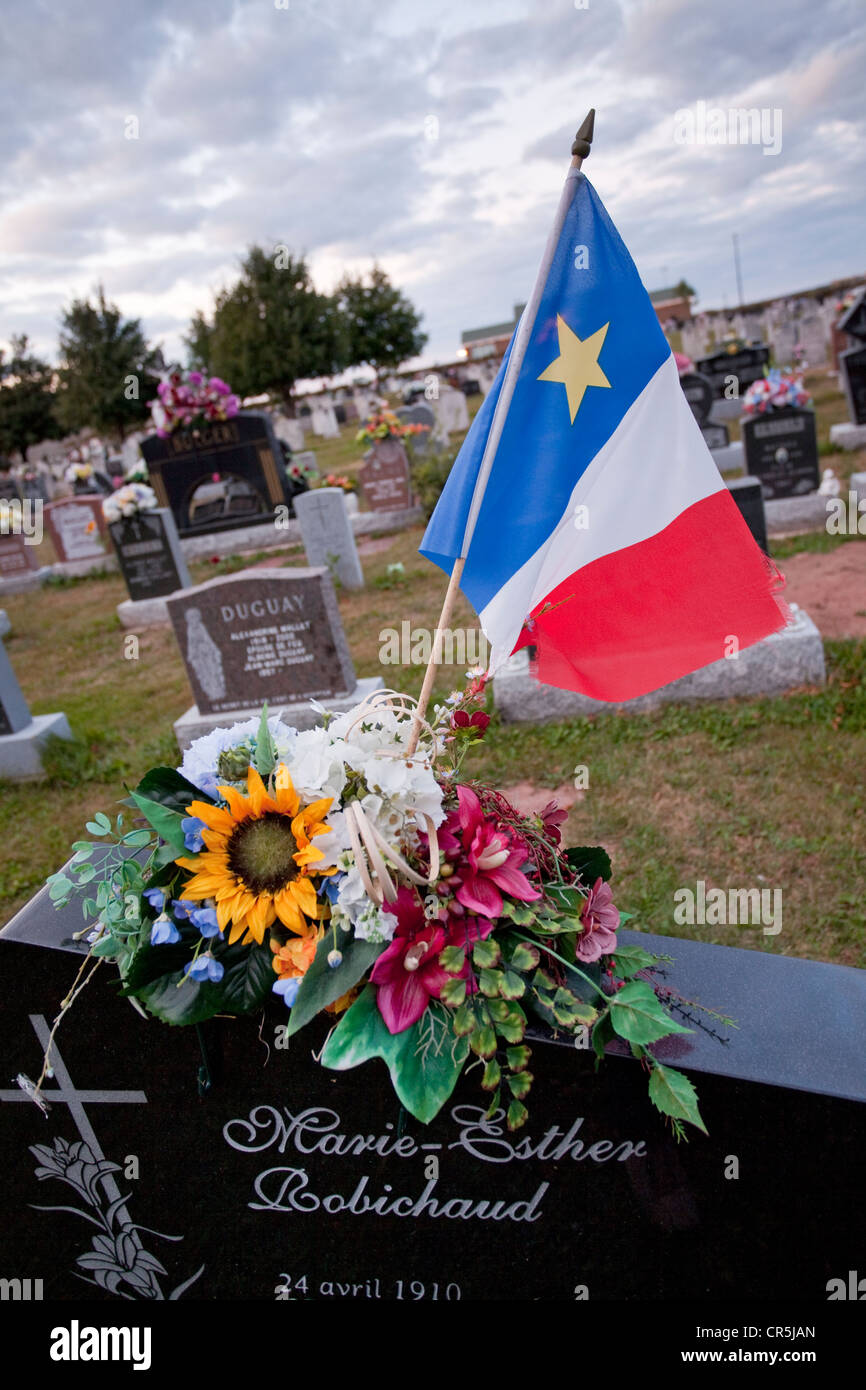 Canada, NouveauBrunswick, Acadie, Shippagan, le cimetière, le drapeau