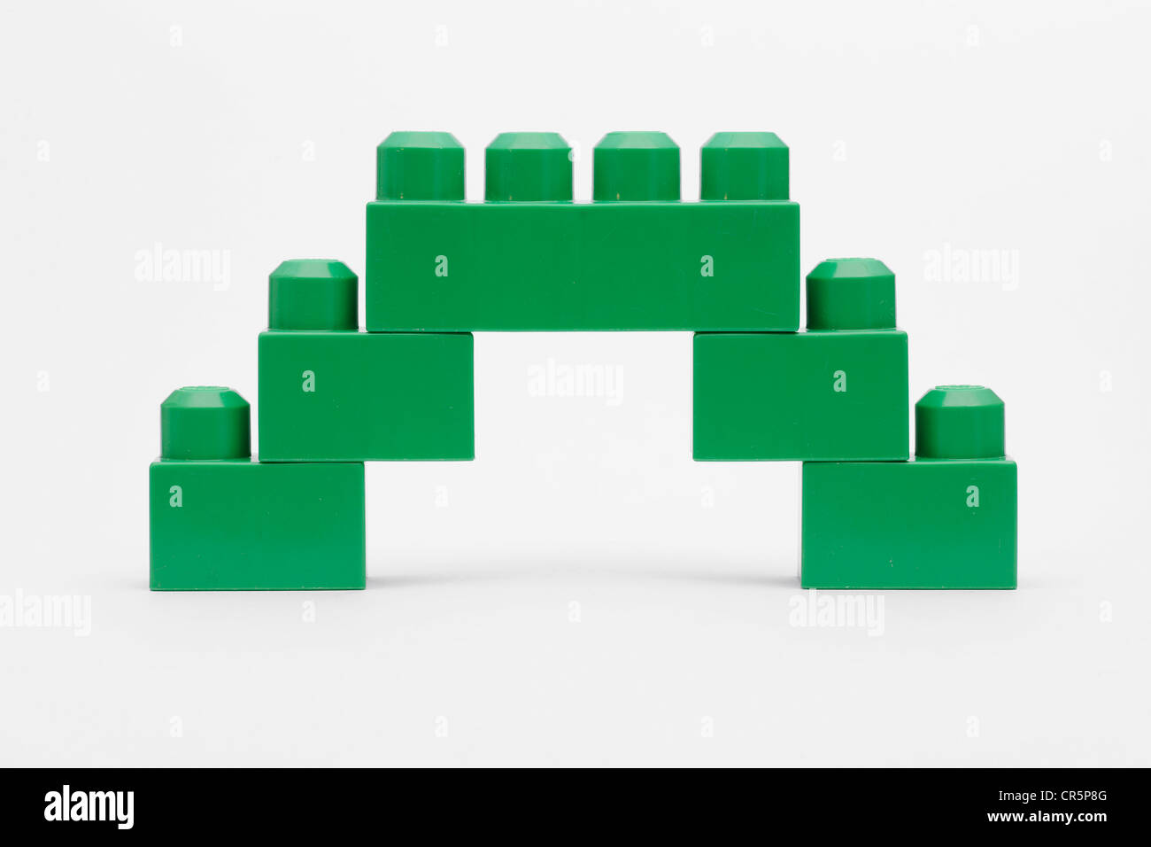 Pont vert fait de briques Lego Banque D'Images