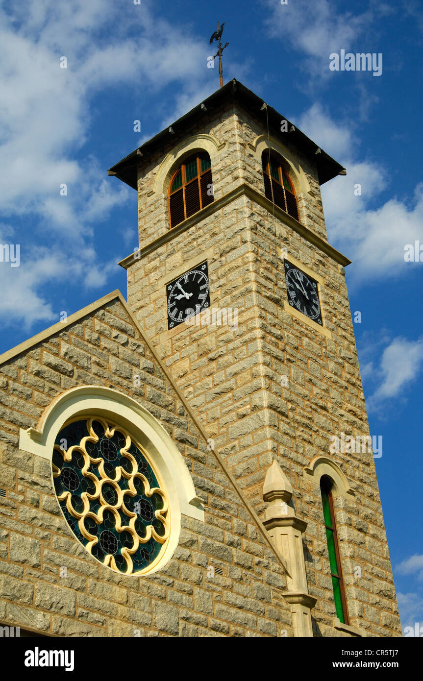 Tour de l'Église réformée néerlandaise ou Klipkerk avec un tour de fenêtres en mosaïque, springbok, Northern Cape, Afrique du Sud, l'Afrique Banque D'Images