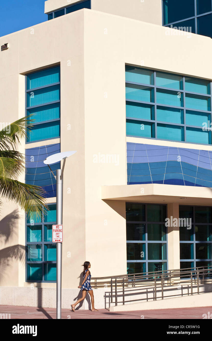 United States, Florida, Miami Beach, South Beach, l'entrée de la bibliothèque de Miami Beach Banque D'Images
