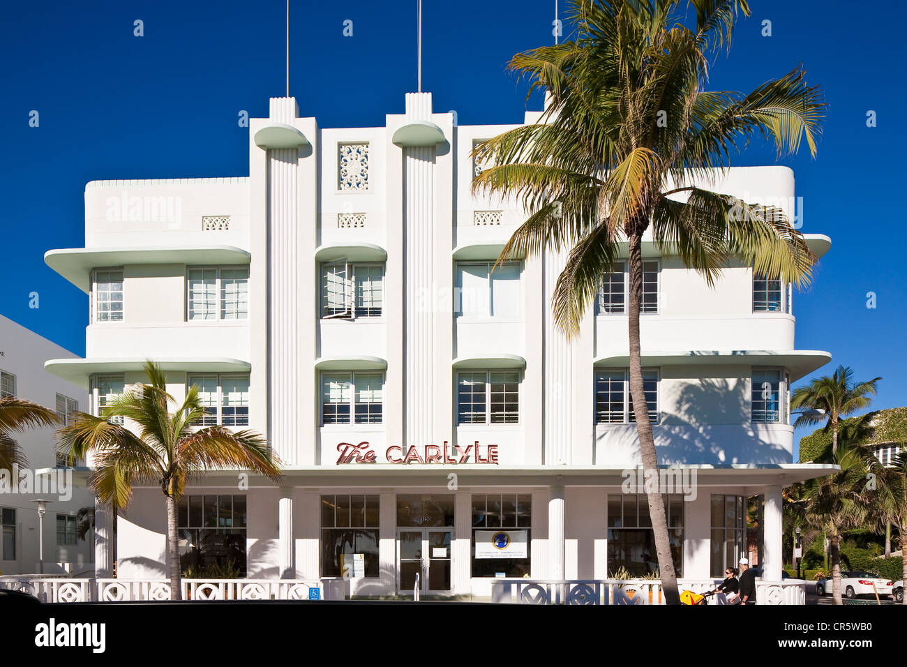 United States, Florida, Miami Beach, South Beach, le quartier Art déco, Ocean Drive, le Carlyle hotel construit en 1939 par les architectes Banque D'Images