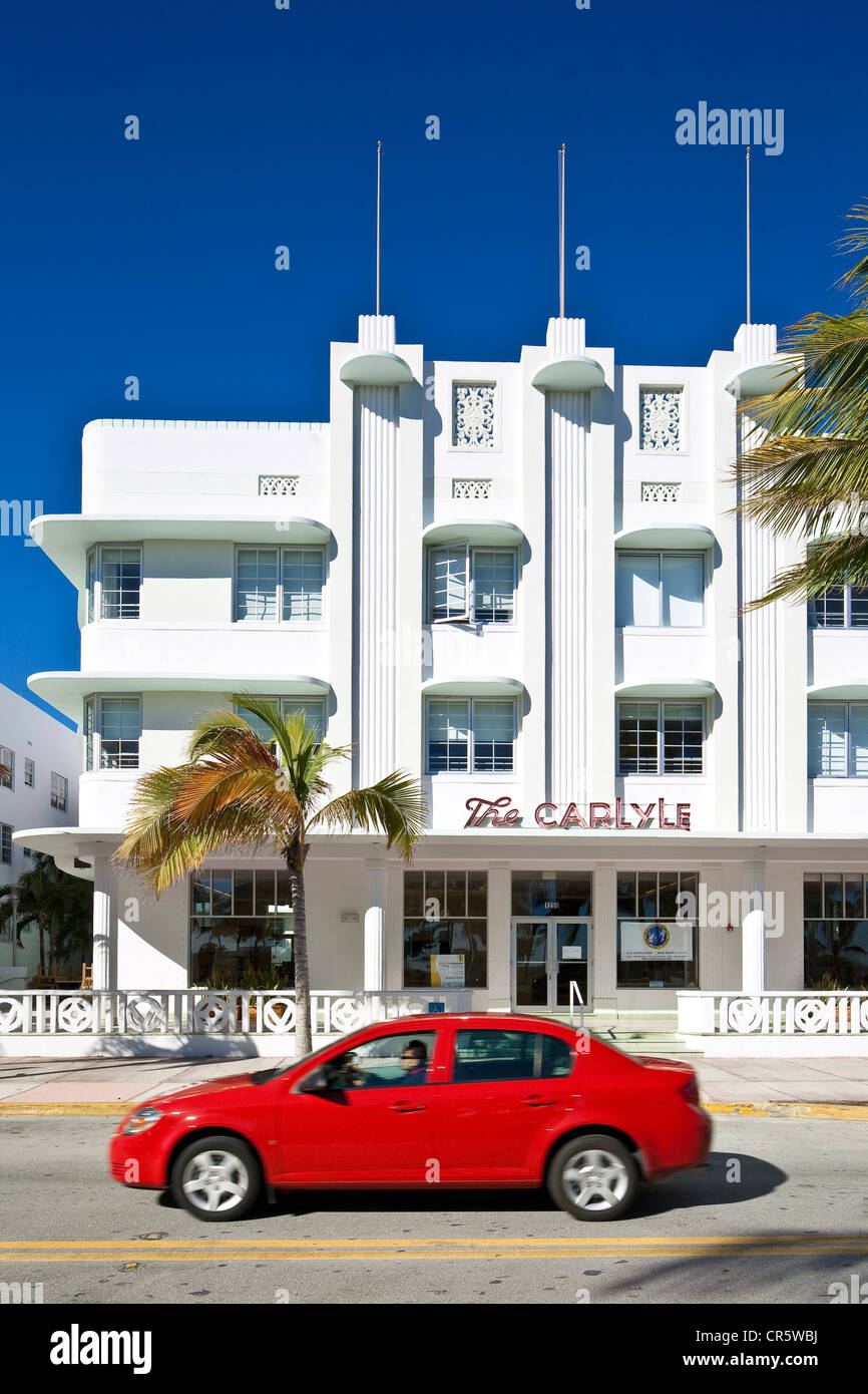 United States, Florida, Miami Beach, South Beach, le quartier Art déco, Ocean Drive, le Carlyle hotel construit en 1939 par les architectes Banque D'Images
