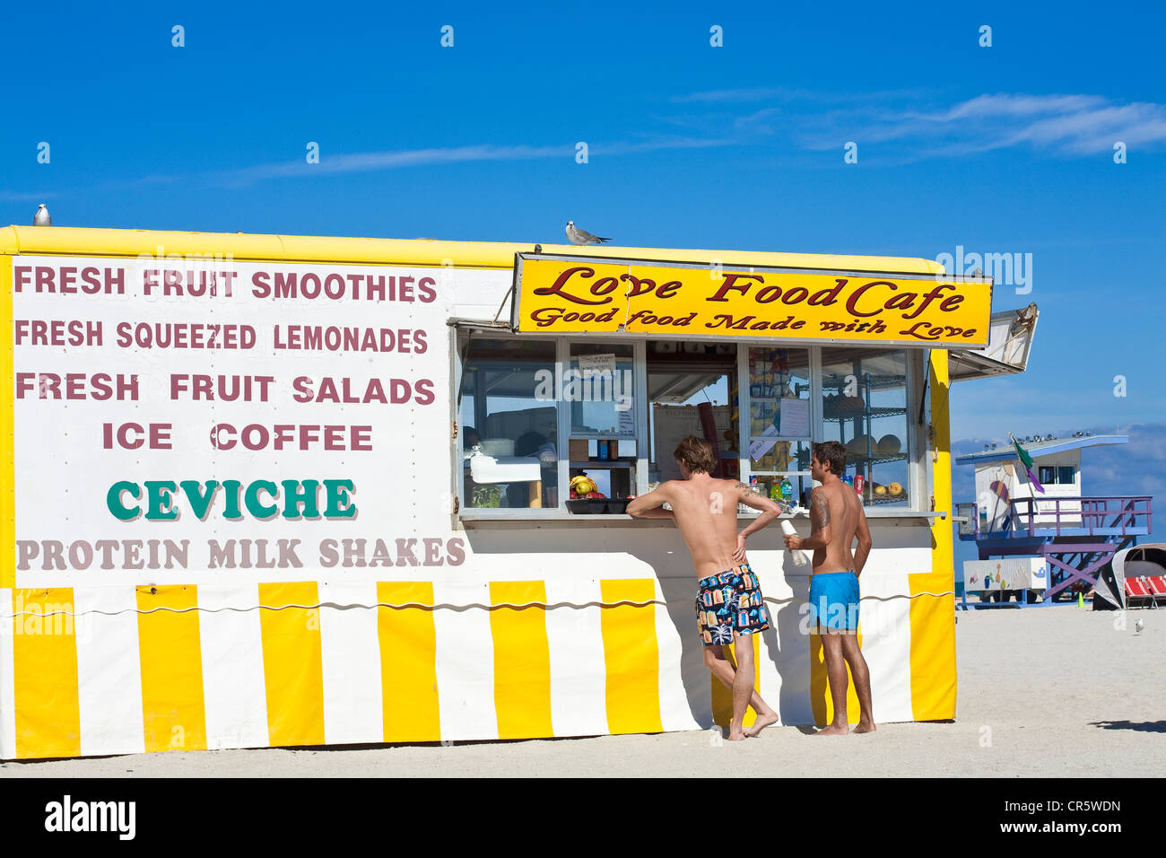 United States, Florida, Miami Beach, South Beach, Love Food Cafe sur la plage Banque D'Images