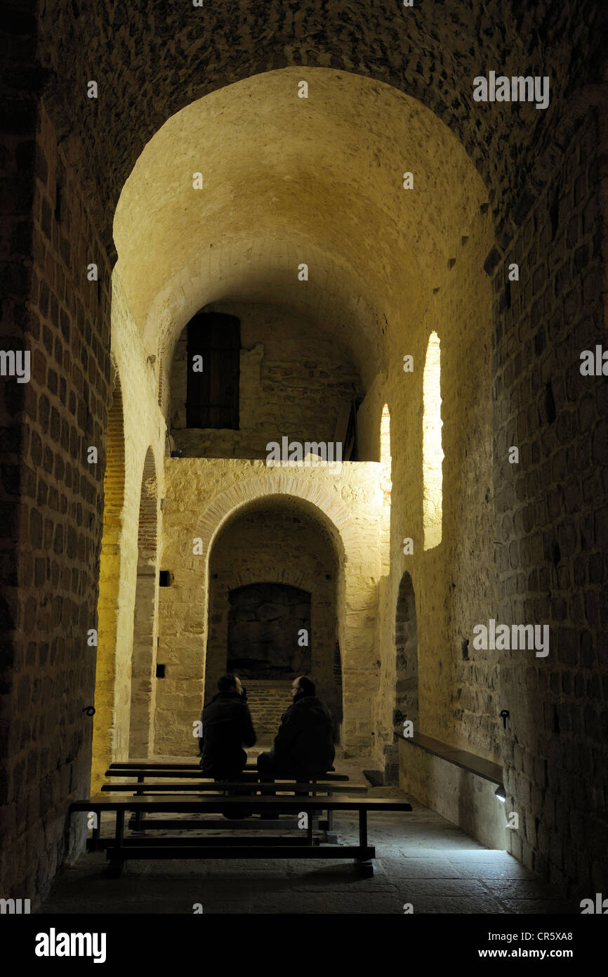 France, Manche, l'abbaye du Mont Saint Michel, Patrimoine Mondial de l'UNESCO, l'église Notre Dame sous terre en date du 970 Banque D'Images