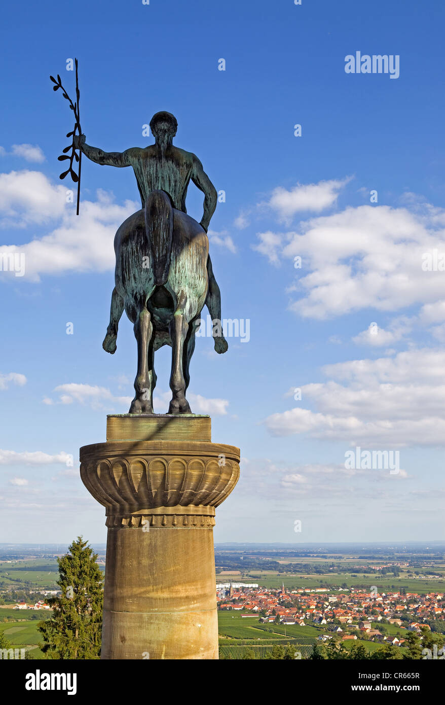 Mémorial de la paix, statue équestre à Edenbridge, Haardt, vallée du Rhin, Rhénanie-Palatinat, Allemagne, Europe Banque D'Images