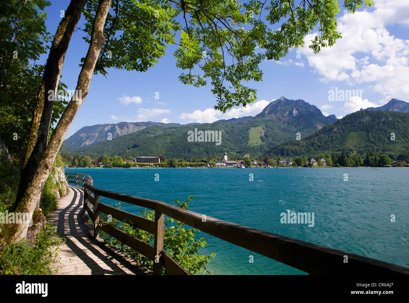 L'Autriche, Strobl, vue de la montagne avec lac Wolfgangsee Banque D'Images