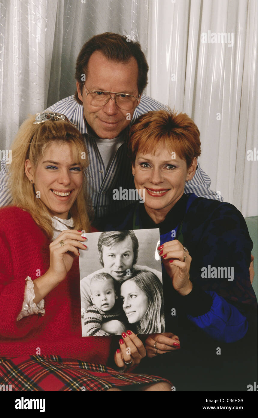 Hinz, Michael, 28.12.1939 - 6.11.2008, acteur allemand, photo de groupe, avec sa femme Viktoria Brams et sa fille Viviane, novembre 1988, Banque D'Images
