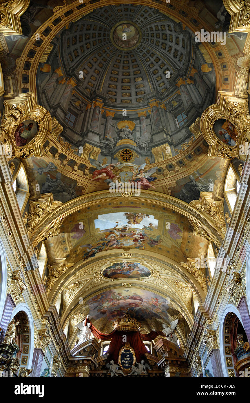 La peinture de plafond, plafond voûté, 1703, par Andrea Pozzo, créant une illusion d'optique, perspective, église Jesuitenkirche Banque D'Images