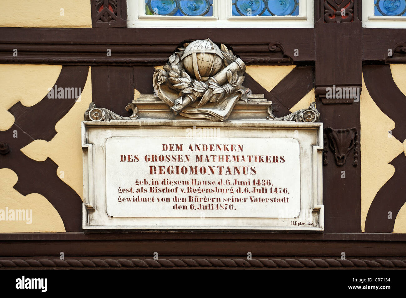 Plaque commémorative sur la maison natale de, 1436-1476, mathématicien Regiomantanus Salzmarkt, Koenigsberg, Basse-franconie Banque D'Images
