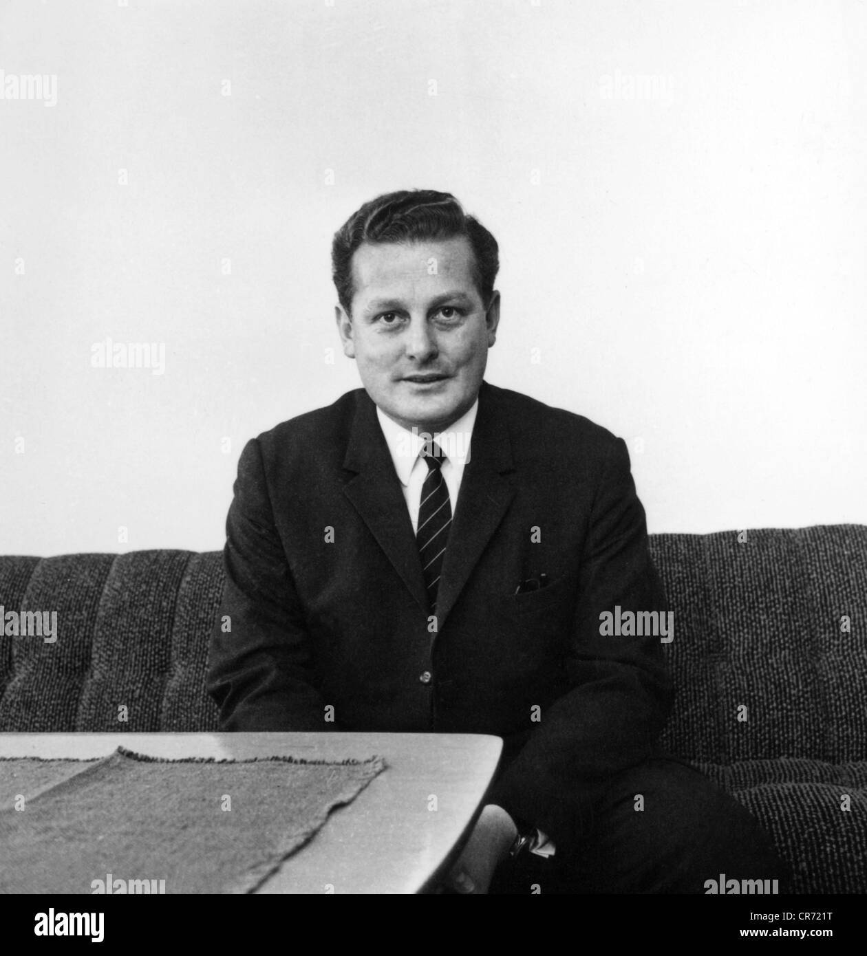 Streibl, Max, 6.1.1932 - 11.12.1998, politicien allemand (CDU), Secrétaire général de l'Union chrétienne-sociale (Union Christlich Soziale, CDU) 1967 - 1971, demi-longueur, années 60, , Banque D'Images