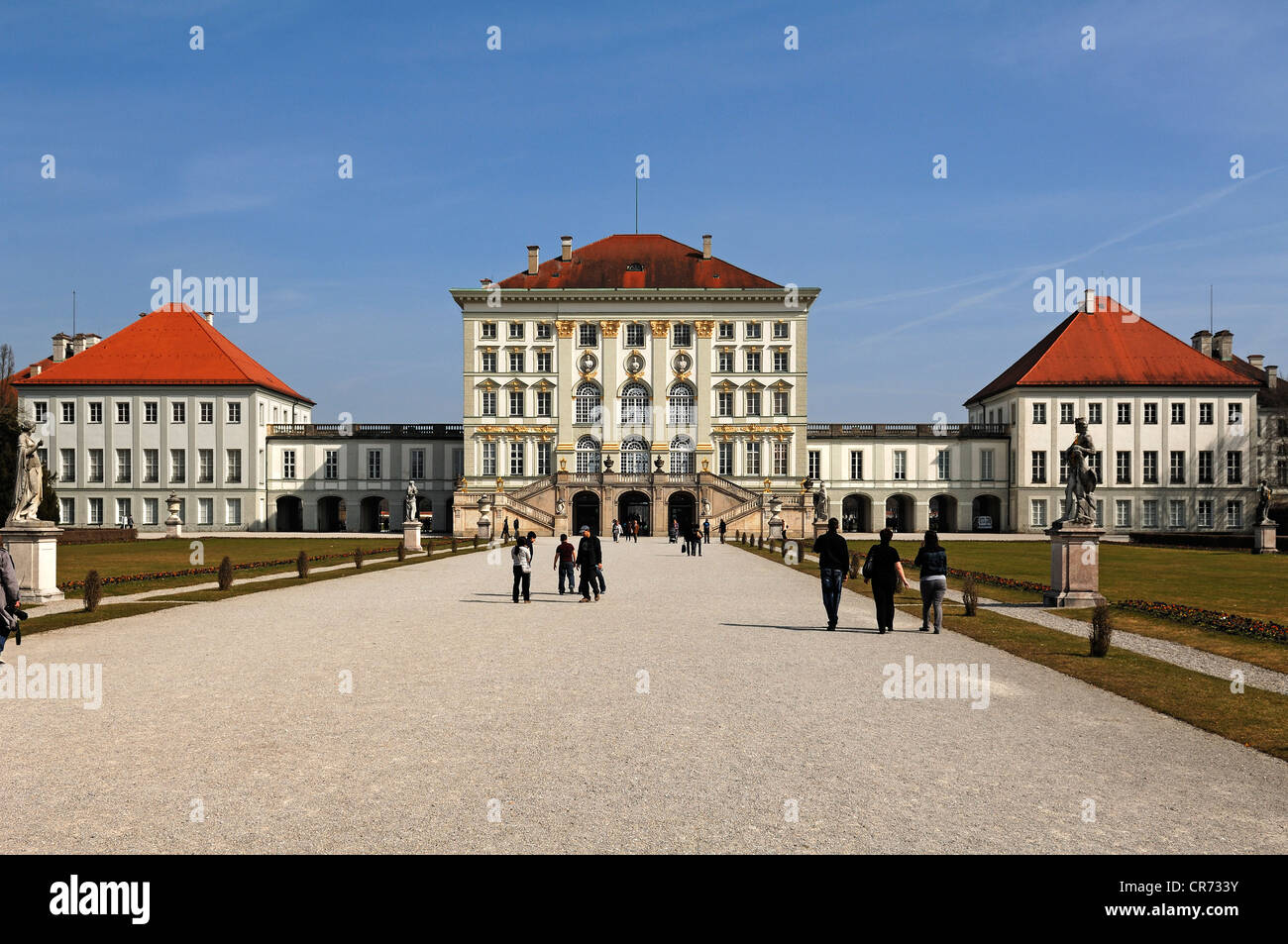 Vue générale du palais Schloss Nymphenburg palace avec jardins, Schlossrondell, Munich, Bavaria, Germany, Europe Banque D'Images