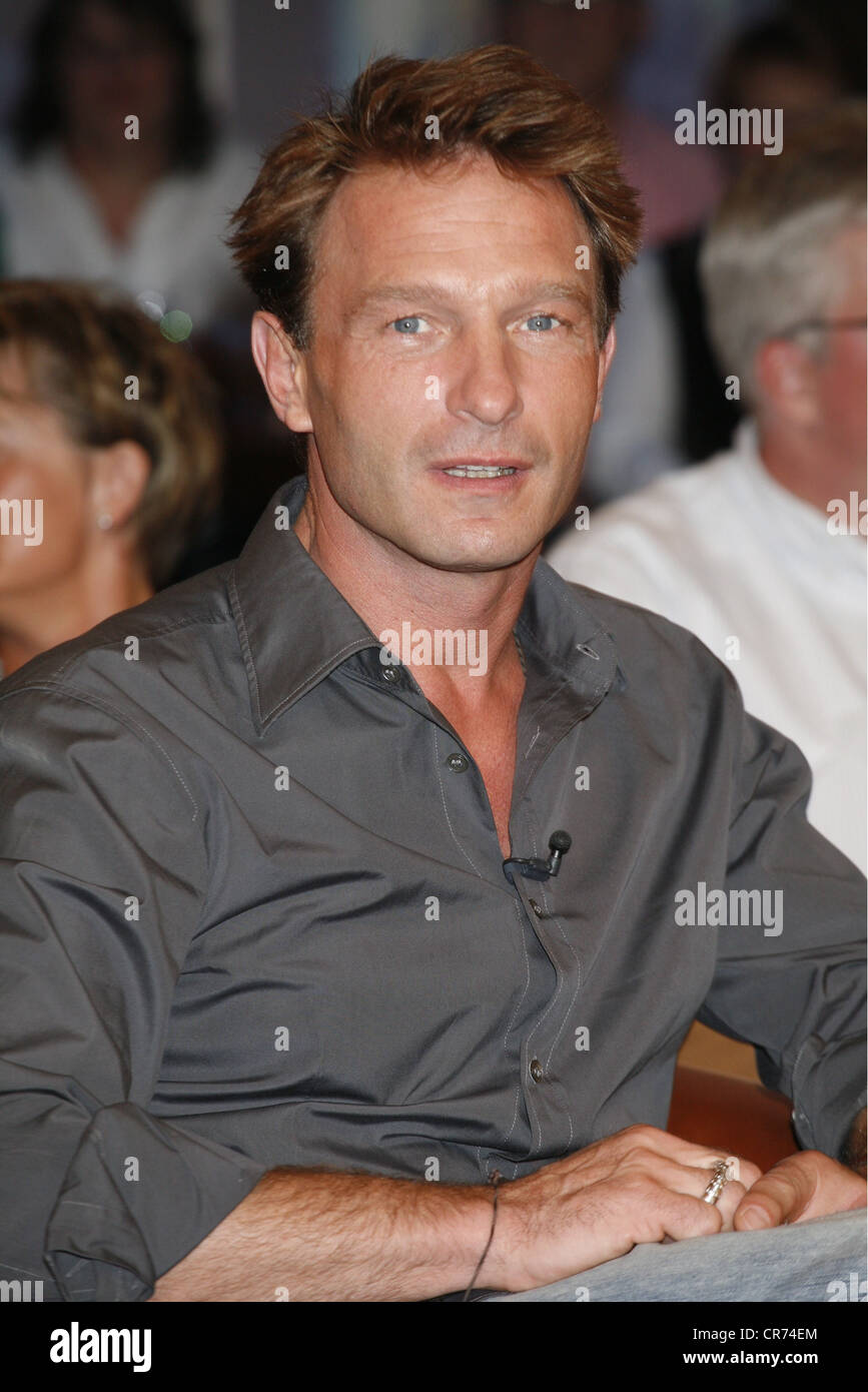 Thomas Kretschmann,, * 8.9.1962, acteur allemand, demi-longueur, invité dans l'émission de télévision allemande NDR "Talk Show", Hambourg, 12.6.2009, Banque D'Images