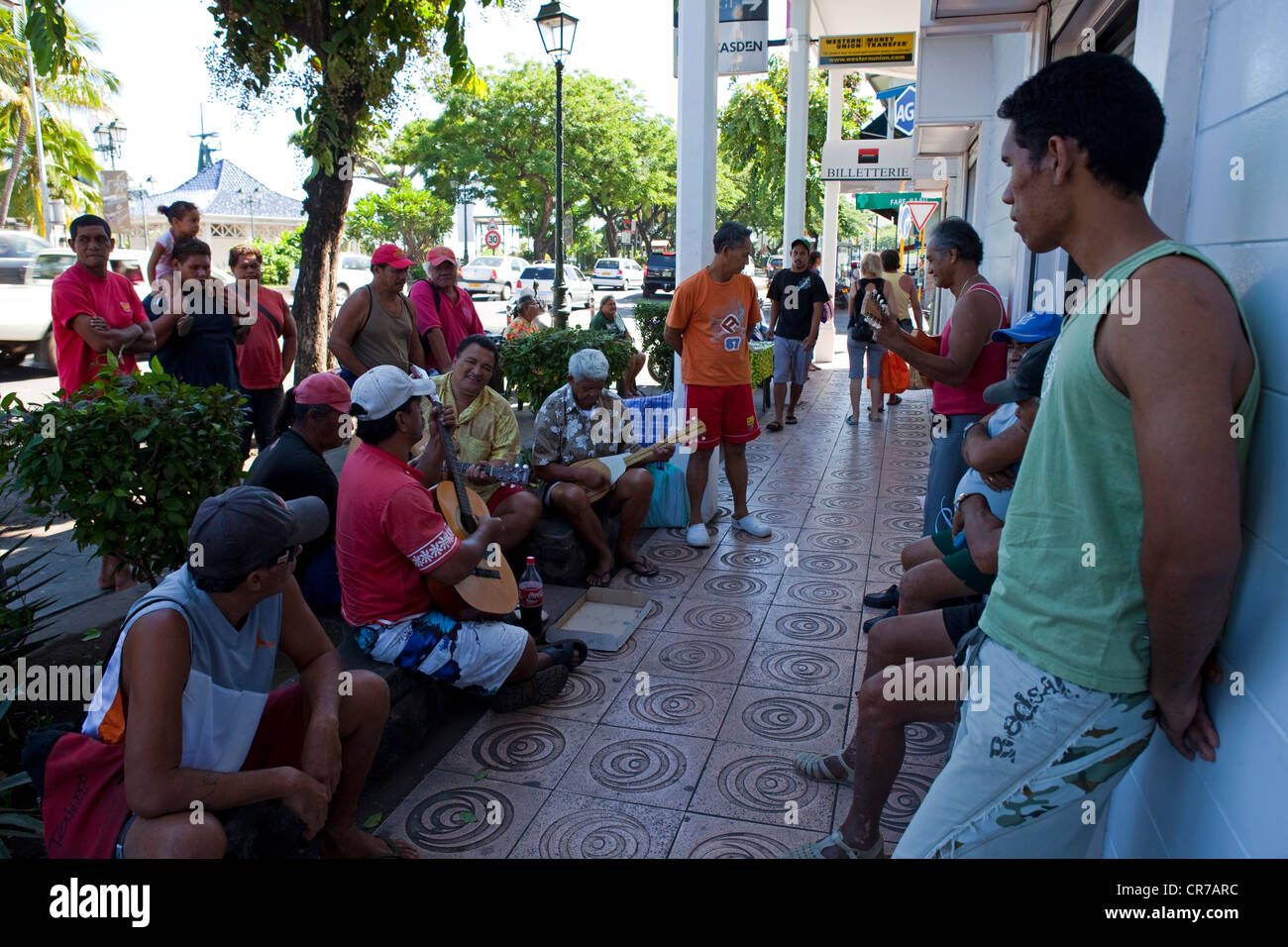 La France, la Polynésie française, archipel de la société, îles du vent, Tahiti, Papeete, musiciens de rue Banque D'Images