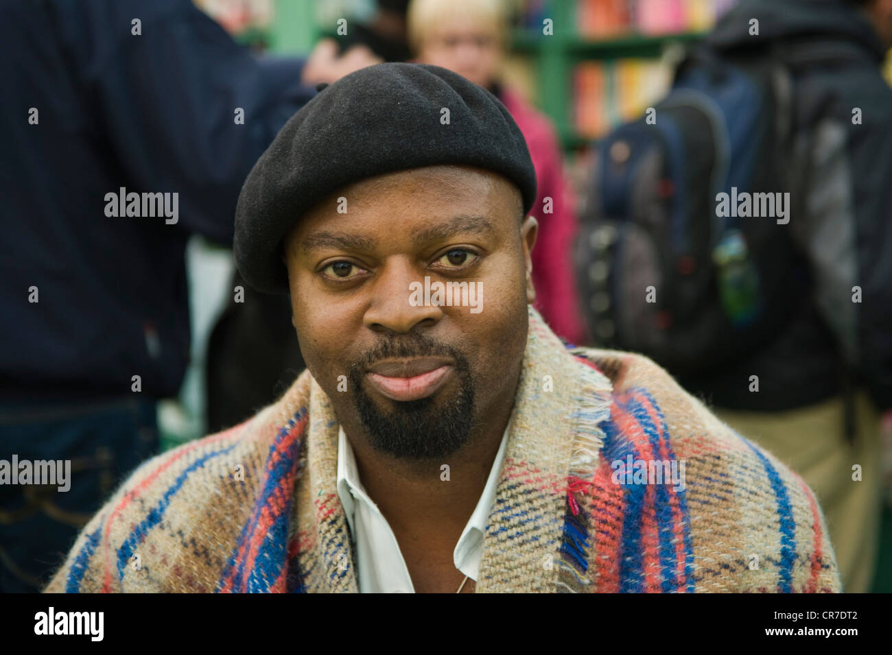 Ben Okri, poète et romancier nigérian photo de la Telegraph Hay Festival 2012, Hay-on-Wye, Powys, Wales, UK Banque D'Images