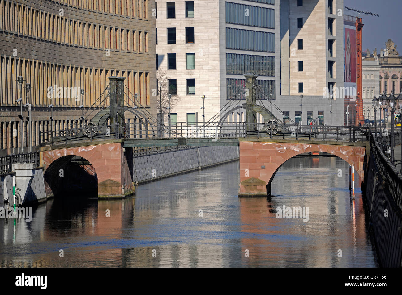 Jungfernbruecke bridge, Berlin, dans le plus ancien des ponts sur les tranchées de cuivre de 1798, Berlin, Germany, Europe Banque D'Images