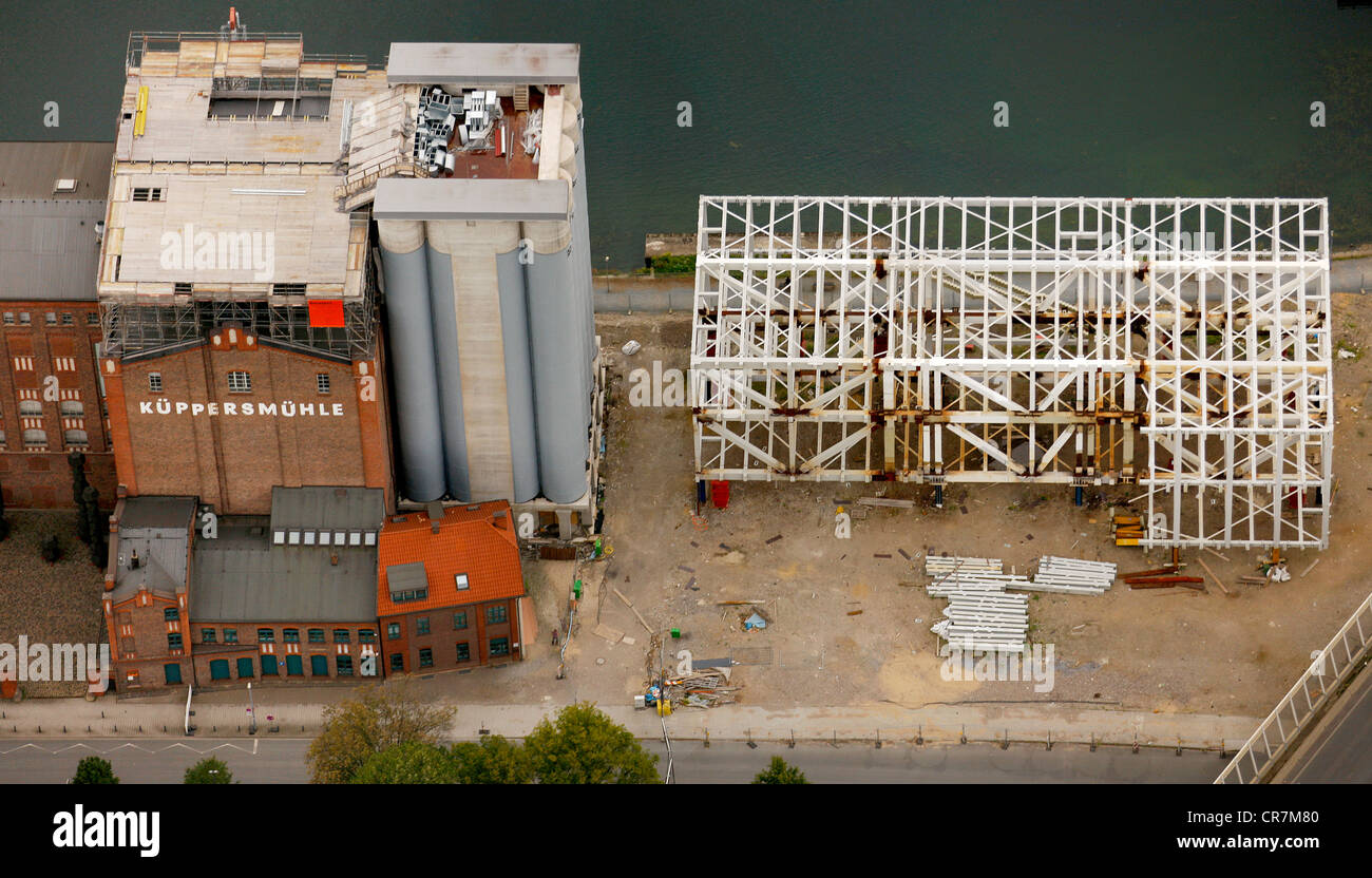 Vue aérienne, Kueppersmuehle Musée d'Art Moderne, de l'acier cube, EVONIK projet, Duisburg, Ruhr, Rhénanie du Nord-Westphalie Banque D'Images