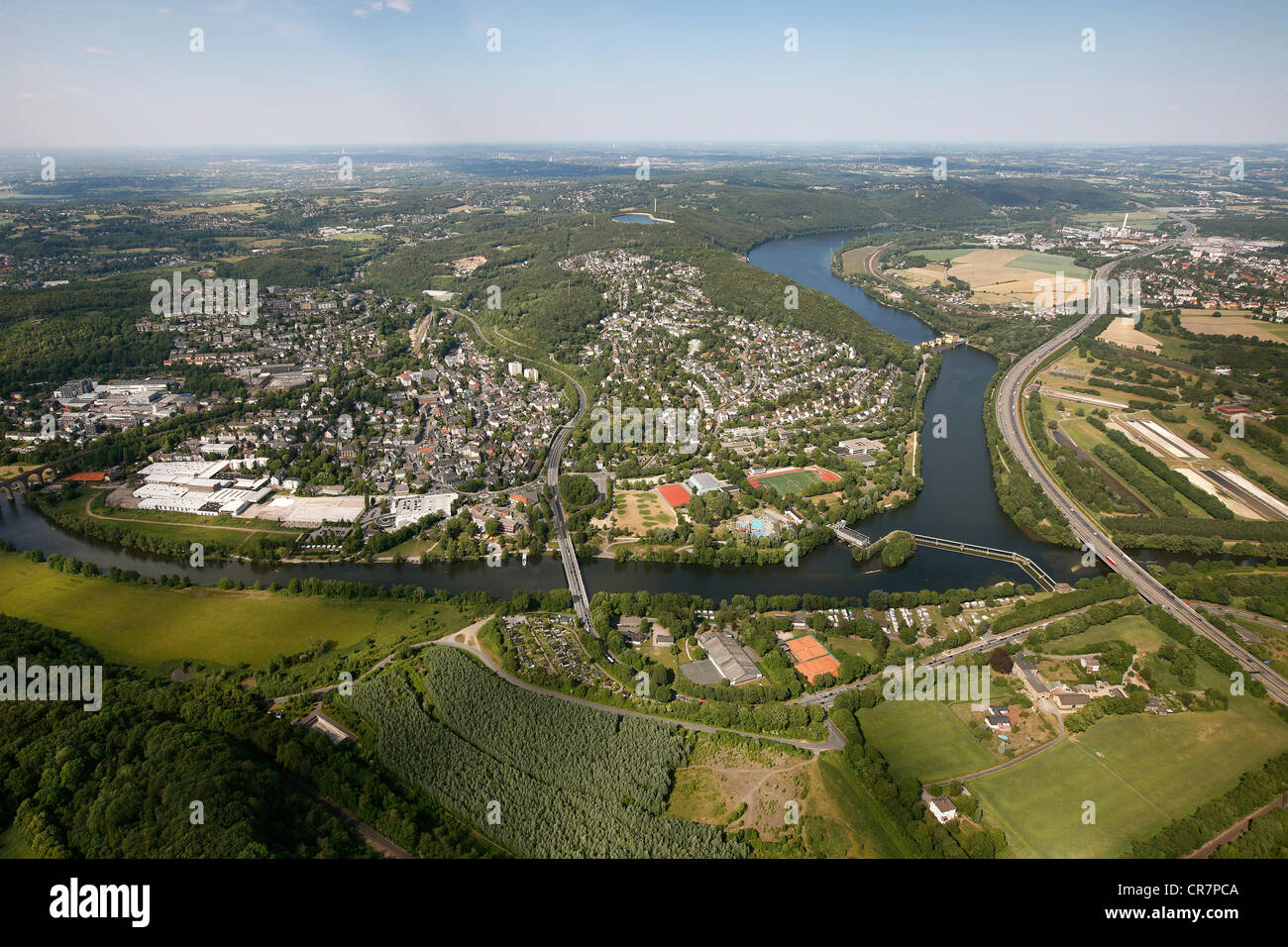 Vue aérienne, rivière Ruhr entre les Hagen, Dortmund et villes Herdecke, Koepchenwerk Pumped Storage Power Plant à Herdecke, Banque D'Images