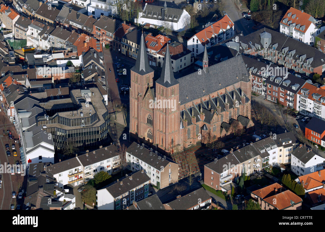 Vue aérienne de l'Église, Saint Mariae Himmelfahrt, Kleve, région du Bas Rhin, Nordrhein-Westfalen, Germany, Europe Banque D'Images