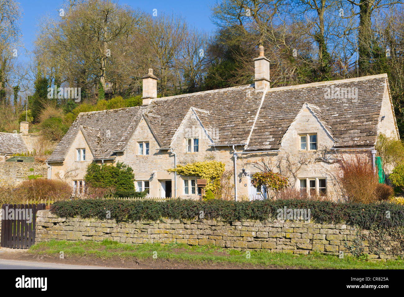 Cottages en pierre de Cotswold, Arlington, Bibury, les Cotswolds, Gloucestershire, Angleterre, Royaume-Uni, Europe Banque D'Images