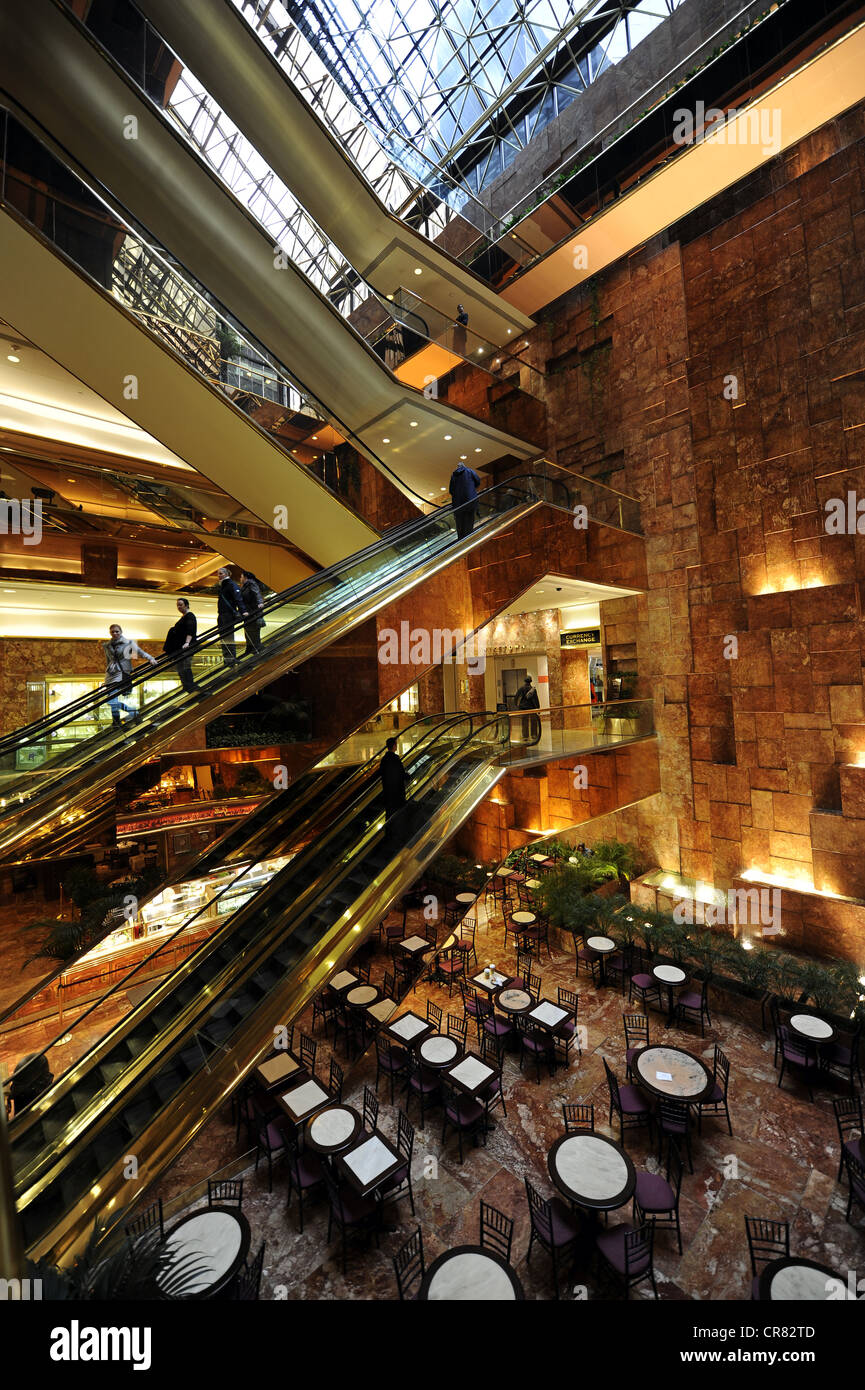 Trump Tower, atrium, Manhattan, New York City, New York, États-Unis d'Amérique, États Unis, Amérique du Nord Banque D'Images