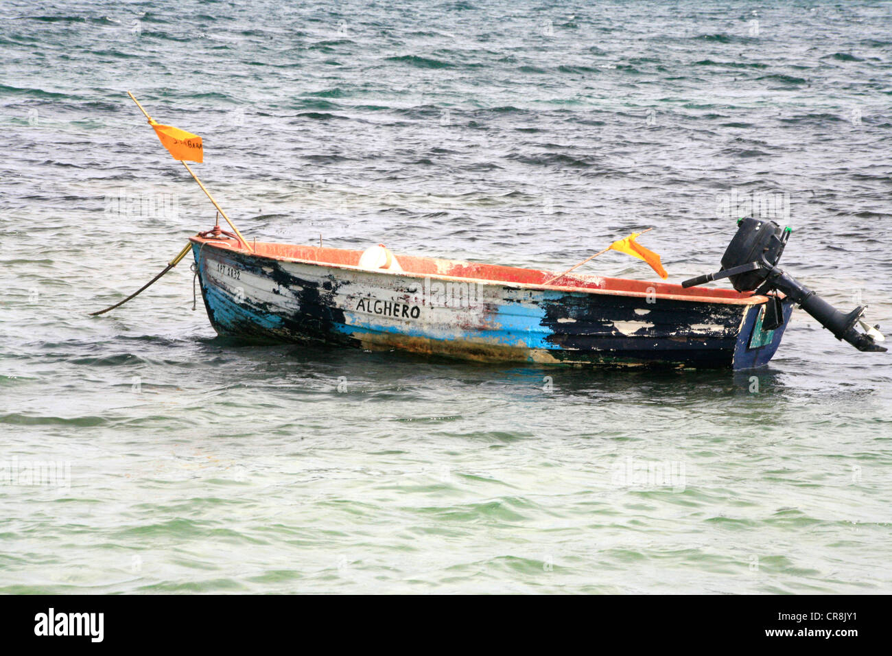Les petits bateaux de pêche en bois à Alghero Sardaigne Italie Banque D'Images