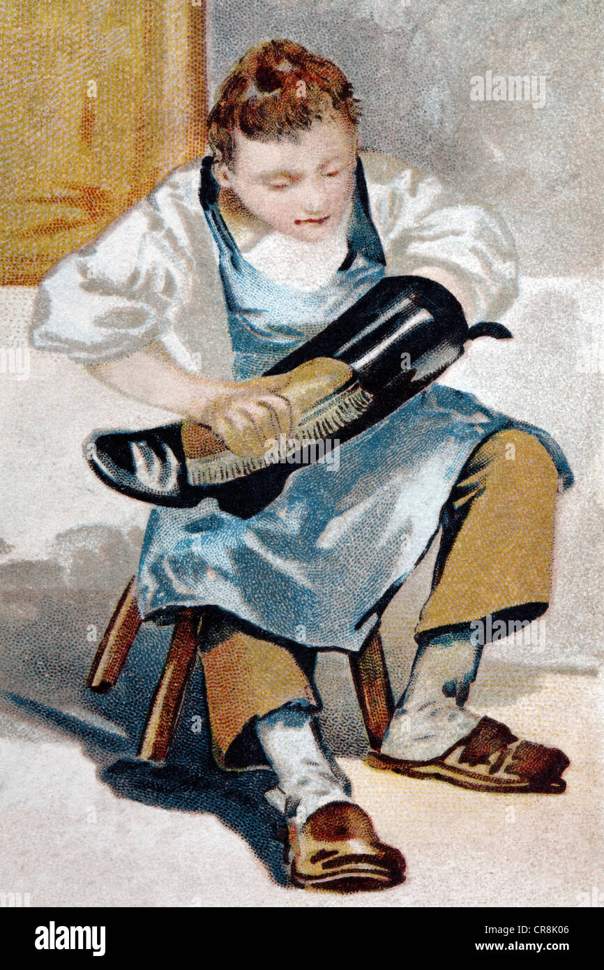 Garçon bottes de polissage à l'aide d'un pinceau, carte postale historique, lithographie, vers 1900 Banque D'Images