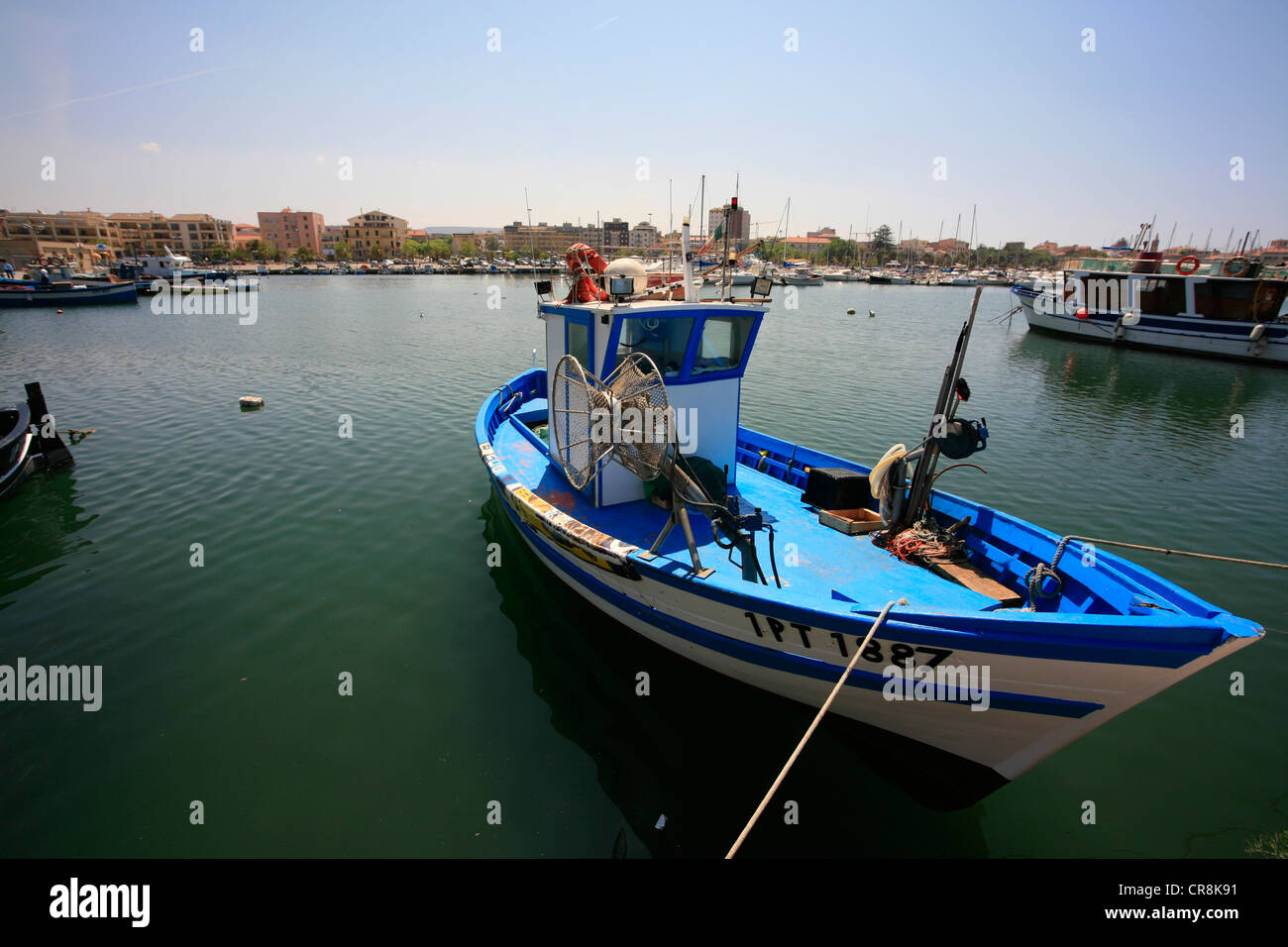 Les petits bateaux de pêche en bois à Alghero Sardaigne Italie Banque D'Images