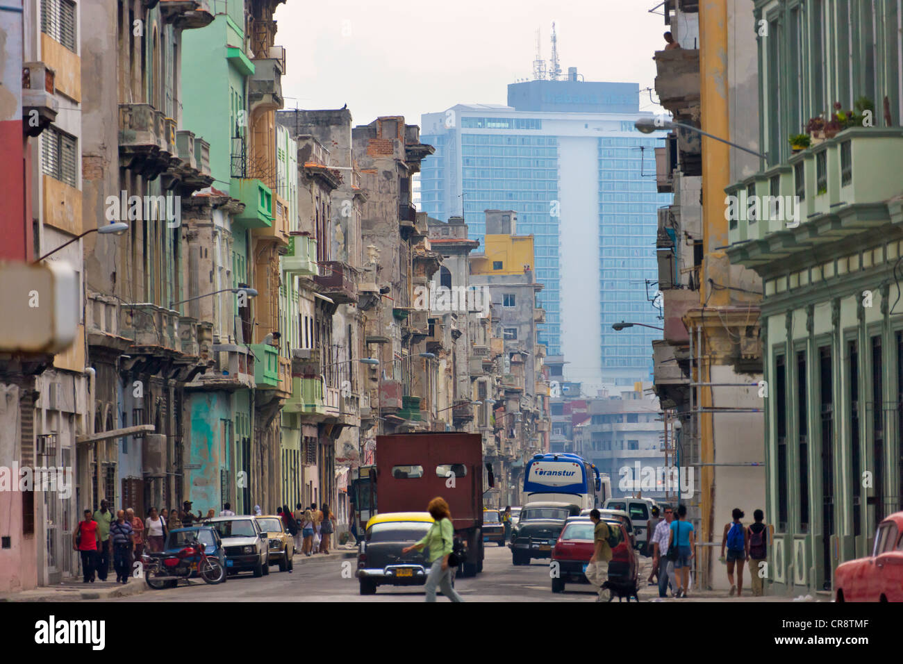 Bâtiments anciens et nouveaux, La Havane, site du patrimoine mondial de l'UNESCO, Cuba Banque D'Images