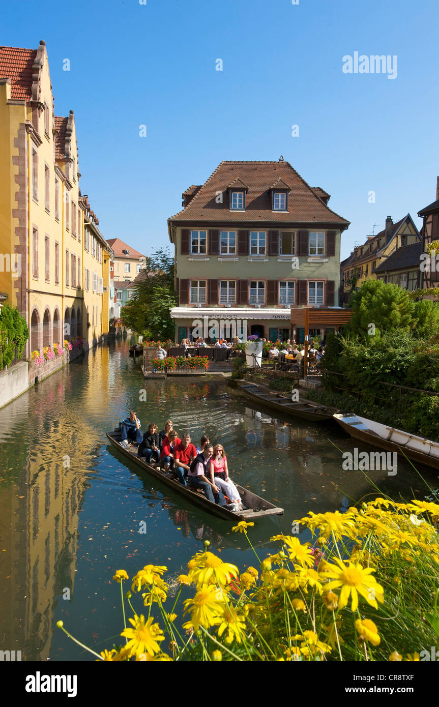 Maisons à colombages et des restaurants sur un canal dans le quartier des tanneurs, quartier des tanneurs, et dans la Petite Venise Banque D'Images