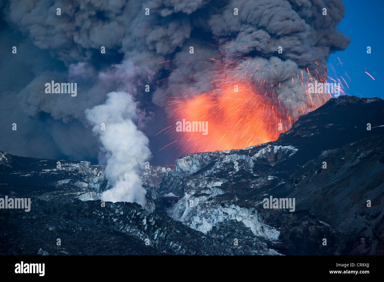 Éruption du volcan Eyjafjallajoekull, Islande, Europe Banque D'Images