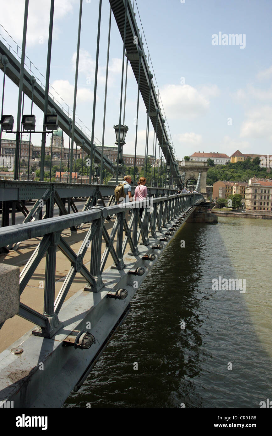 Pont des chaînes à Budapest, Hongrie Banque D'Images