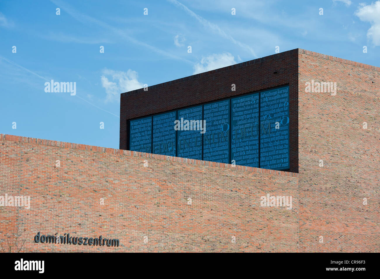 Dominikuszentrum church center, l'architecture religieuse moderne, meck architekten architectes, Nordheide trimestre, Munich, Bavière Banque D'Images