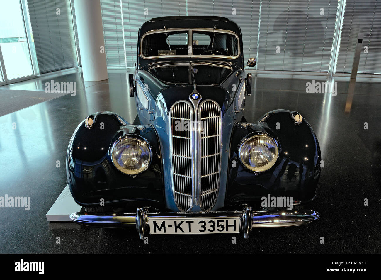 BMW 335, BMW Museum, Munich, Bavaria, Germany, Europe Banque D'Images