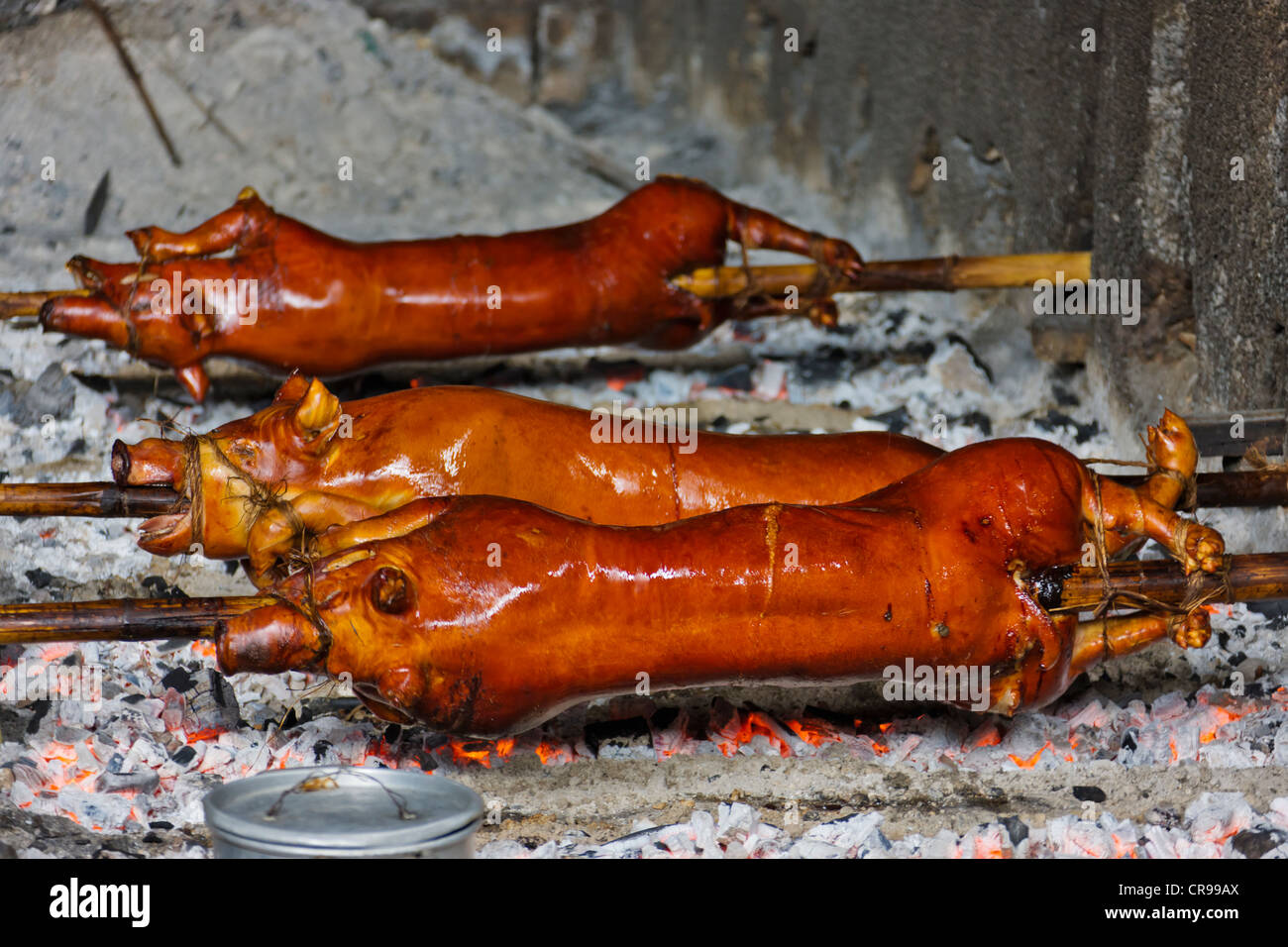 Cochon entier au barbecue, lechon, Manille, Philippines Banque D'Images