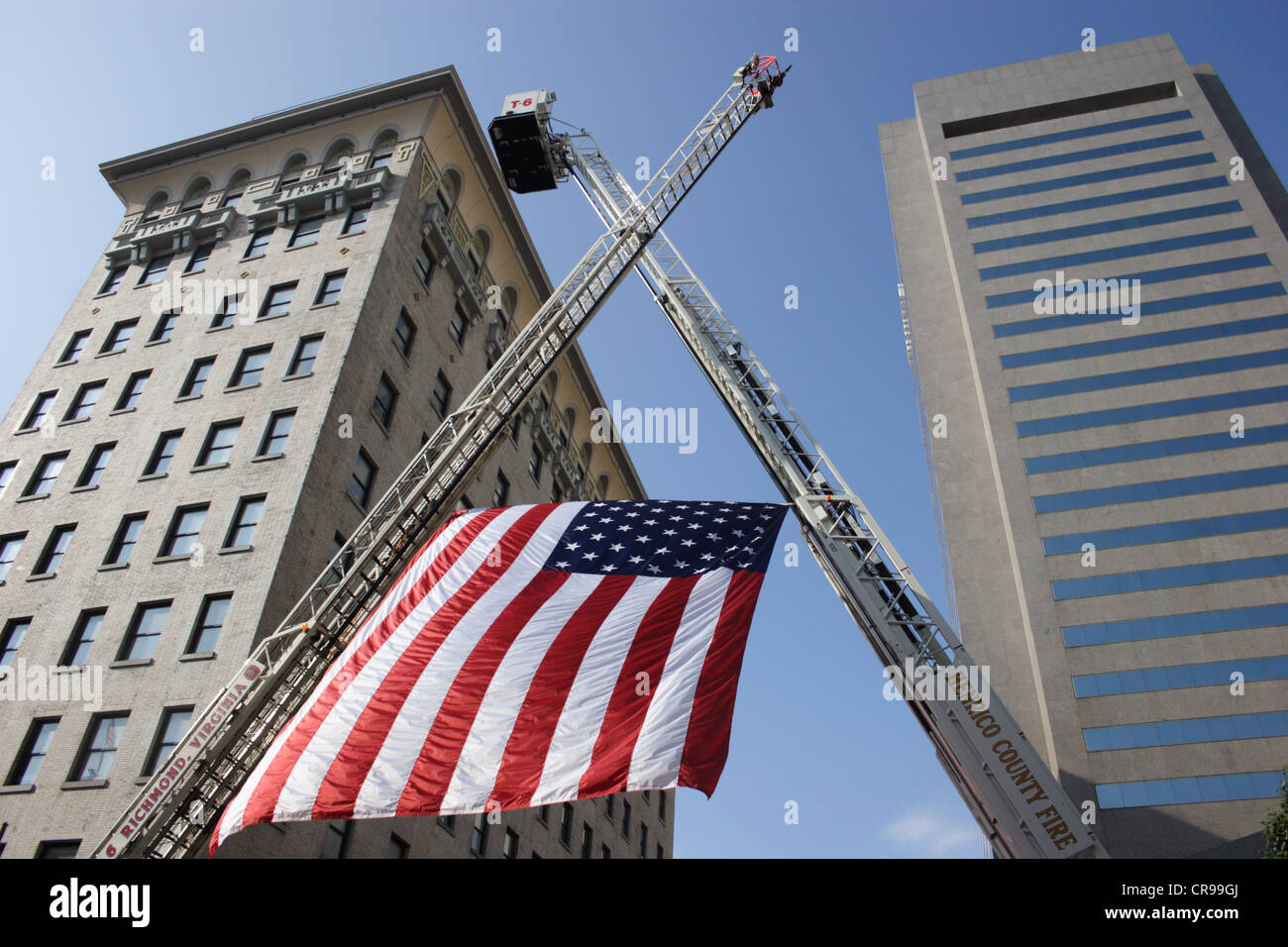 Pompiers de toute la Virginie honneur au personnel d'urgence qui ont péri pendant 9/11 Attacks-Richmond,Virginia Twin Tower Banque D'Images