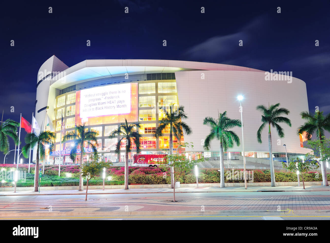 L'American Airlines Arena de nuit Banque D'Images