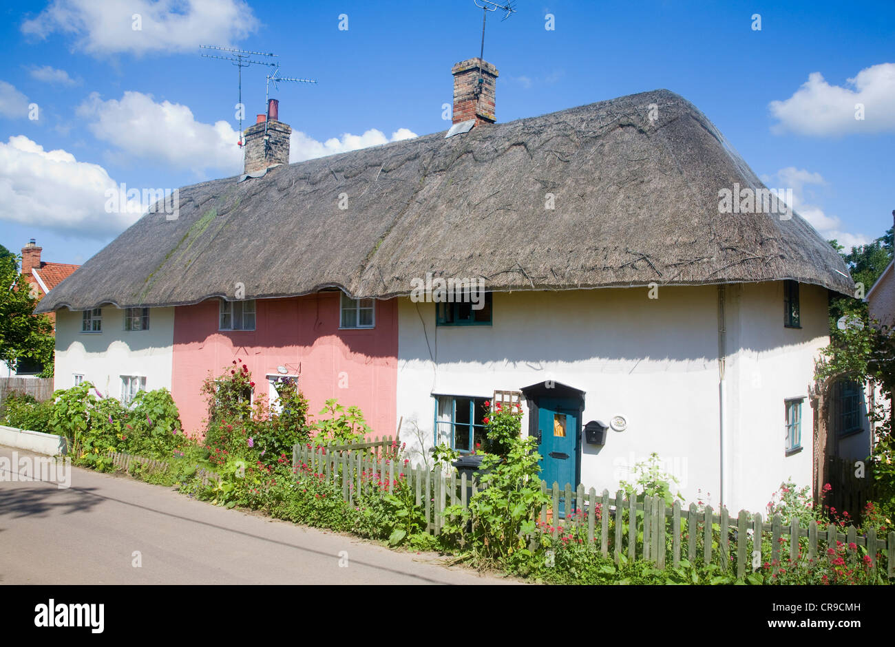 Joli village des chaumières Rattlesden, Suffolk, Angleterre Banque D'Images