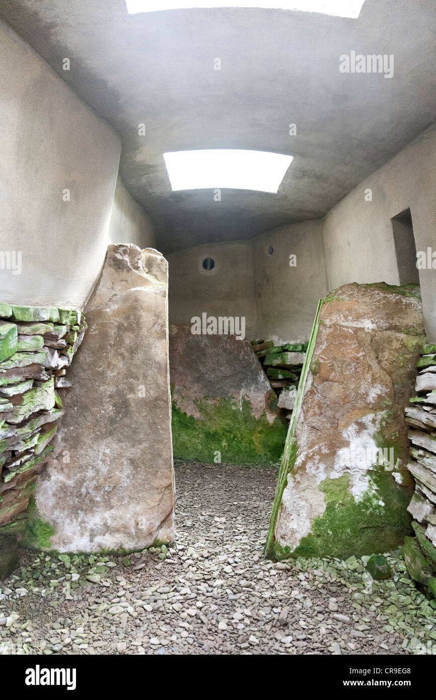 L'île de Rousay - Orcades, en Écosse avec une chambre funéraire Néolithique Banque D'Images