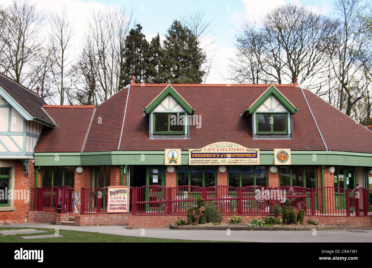 Gelateria et Cafe à Queens Park Chesterfields Banque D'Images