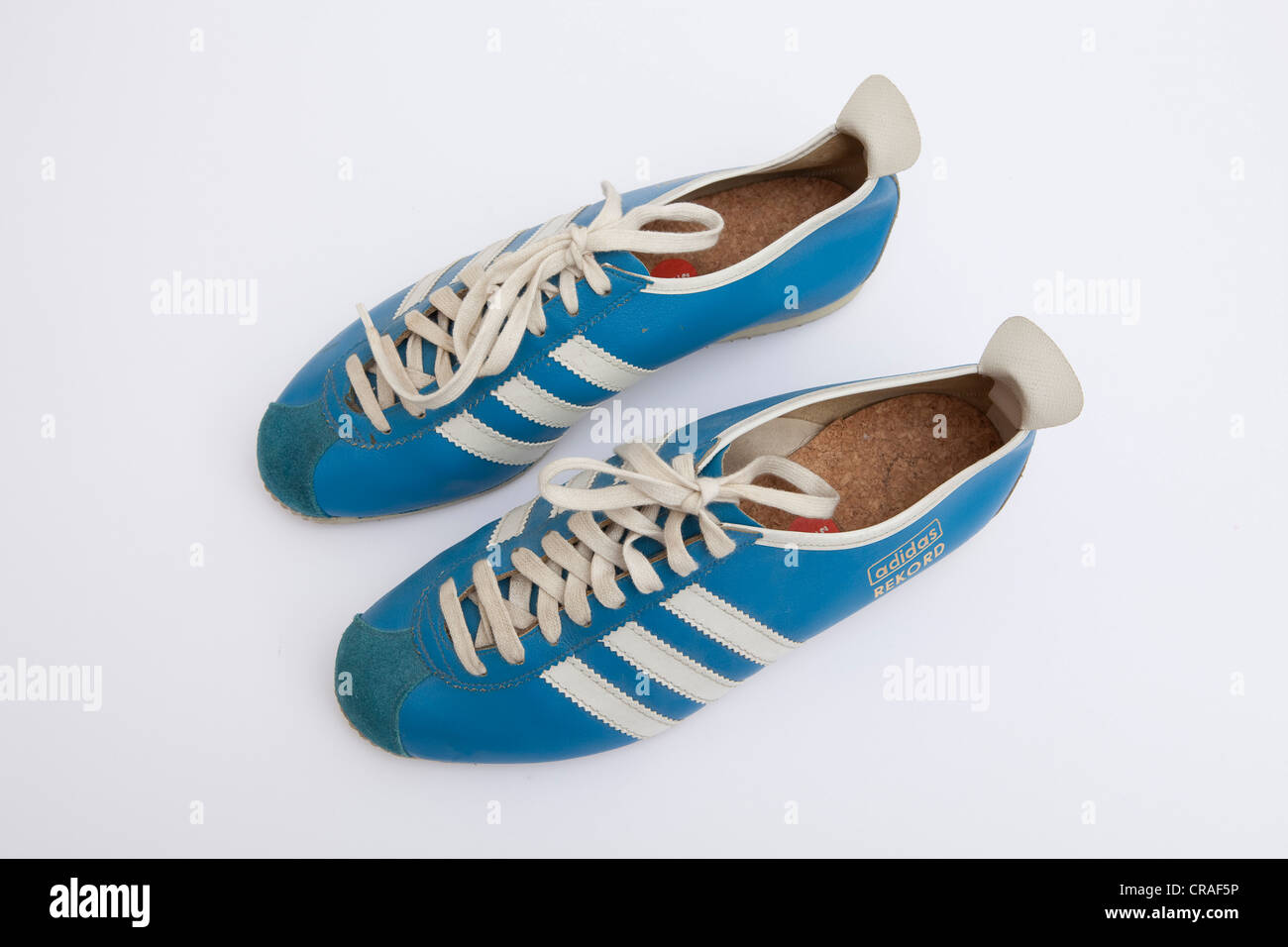Adidas chaussures de sport, 500 l'ancien modèle des années 60 Photo Stock -  Alamy