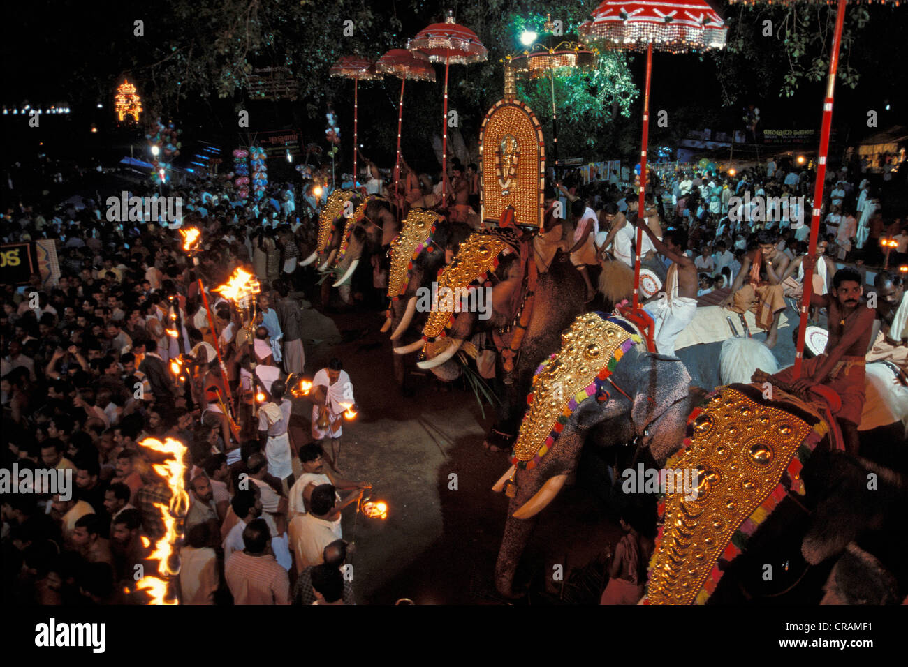 Arattupuzha Pooram Thrissur près de Festival, Kerala, Inde du Sud, Inde, Asie Banque D'Images