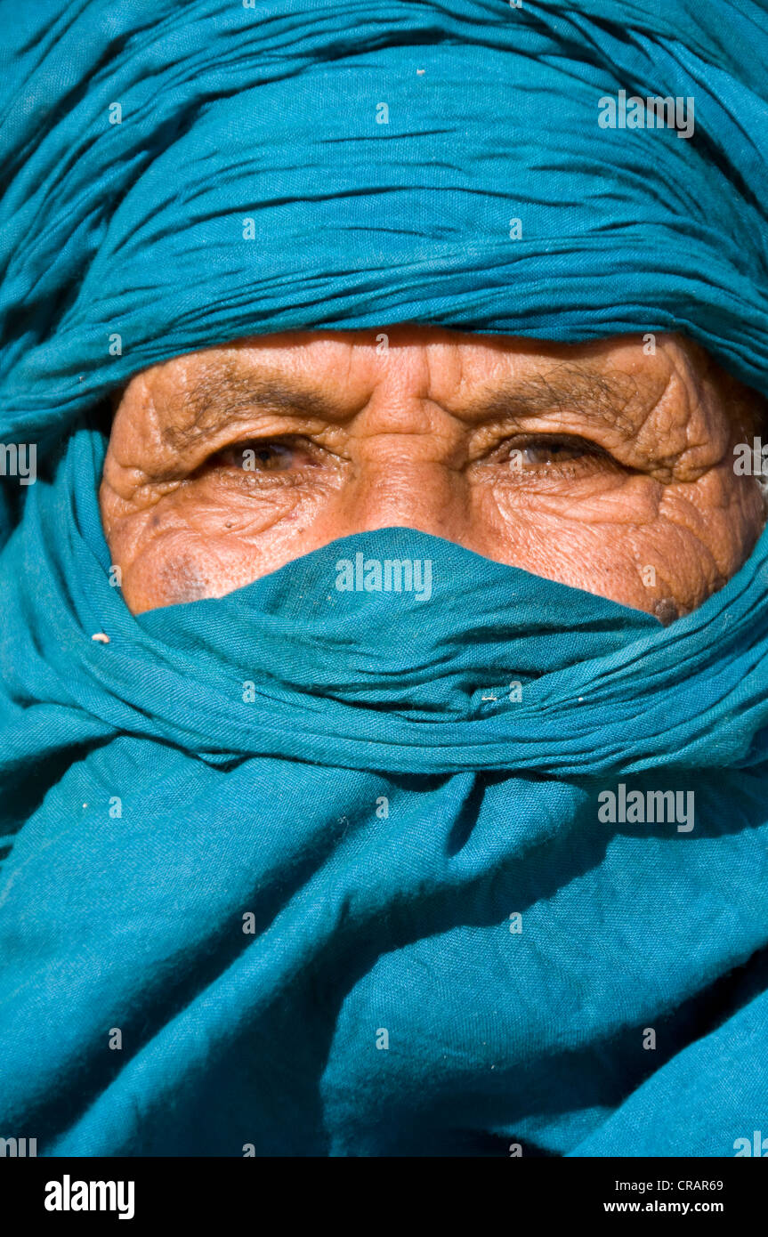 Homme touareg, portrait, Essendilène, Algérie, Afrique Banque D'Images