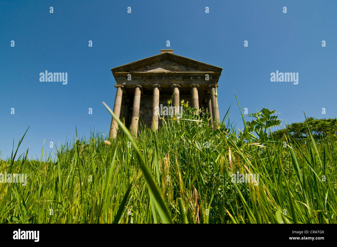 Le Temple de Garni avec de nombreuses colonnes, l'Arménie, au Moyen-Orient Banque D'Images