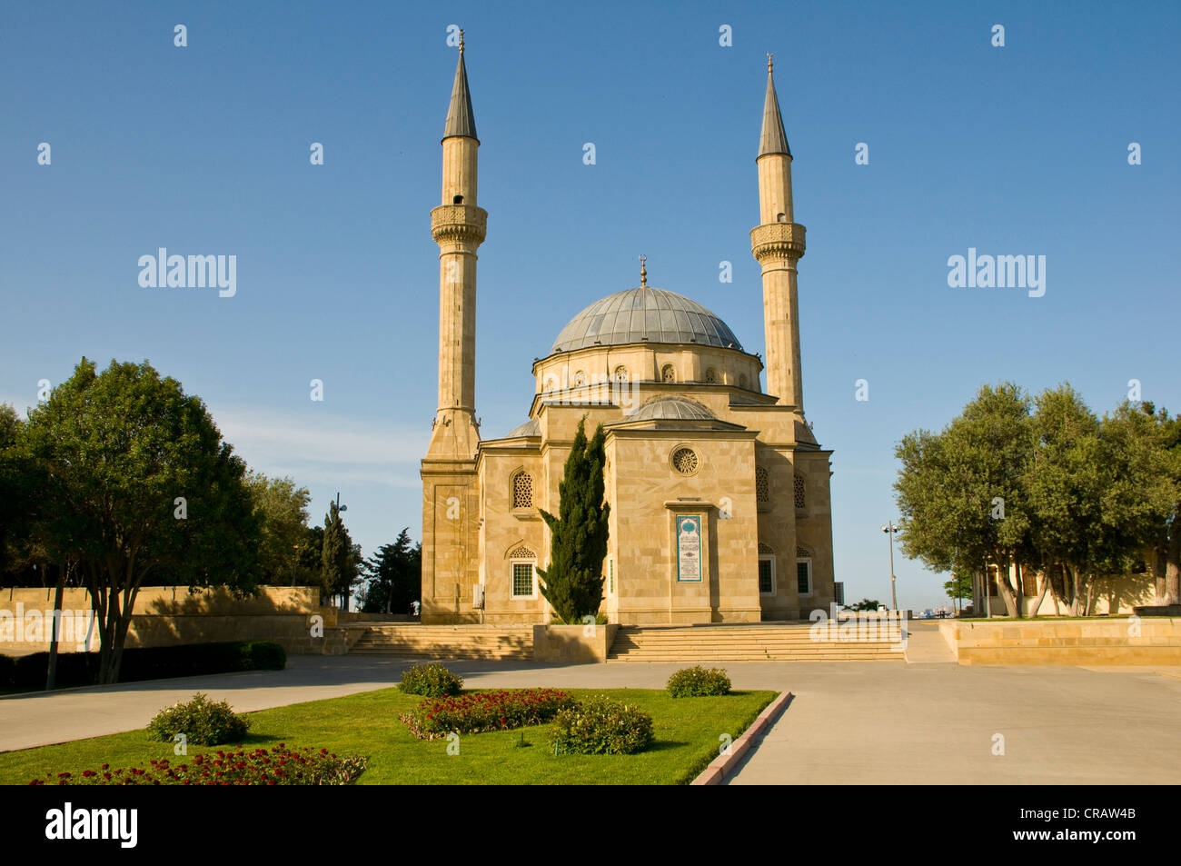 Mosquée avec minarets, Bakou, Azerbaïdjan, Moyen-Orient Banque D'Images