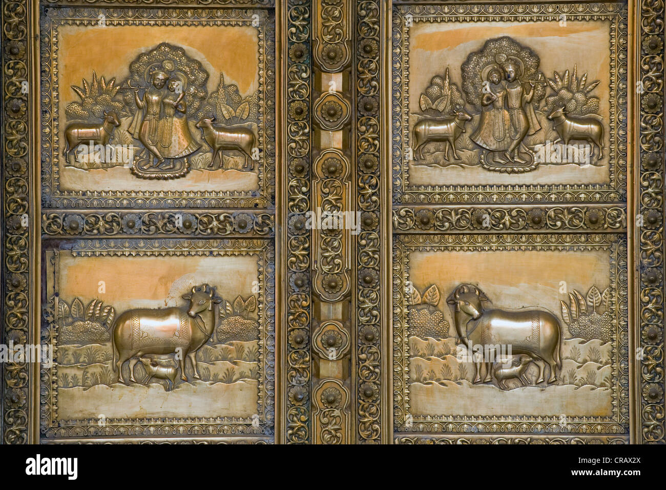 Décoration de porte avec les représentations de Krishna et Radha, City Palace, Jaipur, Rajasthan, Inde, Asie Banque D'Images
